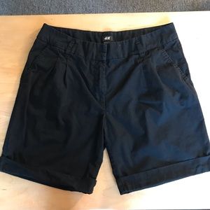 H&M black Bermuda shorts size 12